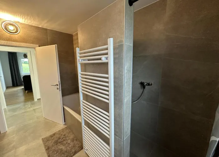 Geschmackvolle In Katsdorf, Modern Und Bequem *