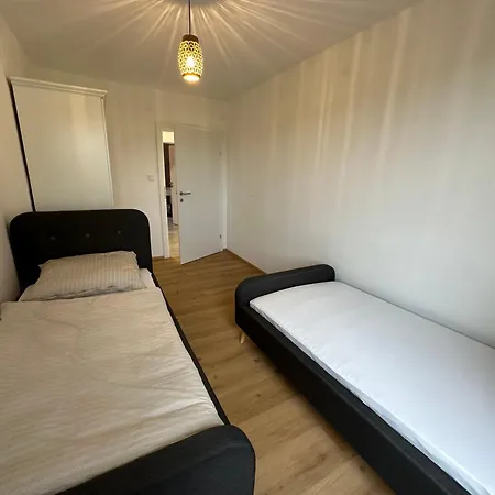 Geschmackvolle In Katsdorf, Modern Und Bequem Apartmán